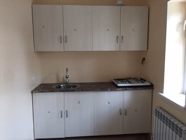 квартира сдаю дордой: 1 бөлмө, Менчик ээси, Чогуу жашоосу жок, Жарым -жартылай эмереги бар — 2