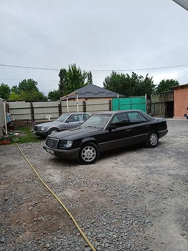 гаечные ключи: Mercedes-Benz W124: 1944 г., Седан — 1