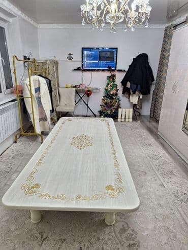 раздвижной обеденный стол: Столы для зала — 4