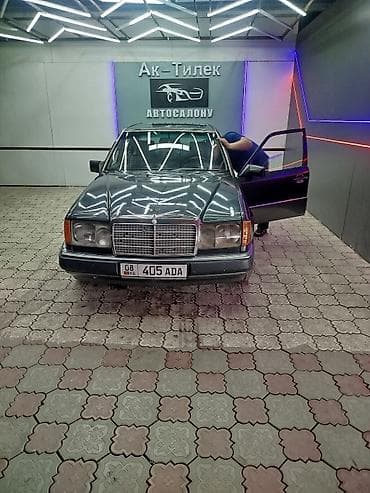 мерс 211 капот: Mercedes-Benz W124: 1991 г., Бензин, Седан — 2