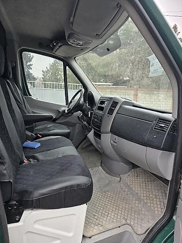 Жеңил жүк ташуучу унаа, Mercedes-Benz — 9