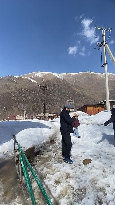 в балыкчы: 3 комнаты, 56 м², 104 серия, 2 этаж, Старый ремонт — 2