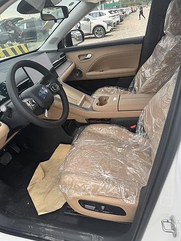 wuling mini ev: GAC Aion i60 2026 года — абсолютно новая. Запас хода: 210 км на — 6