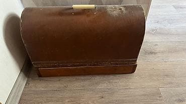 швейный утюг: Электрическая швейная машина в деревянном кофре - Классическая — 2