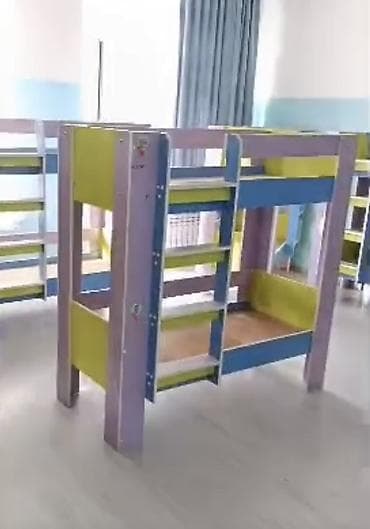 Тумбы и подставки: Двухъярусная детская кровать с лестницей - Конструкция: двухъярусная — 1