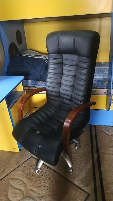 Офис столдору: Офис креслолор, Колдонулган, Дөңгөлөктүү, түсү - Кара, Экокожа — 2