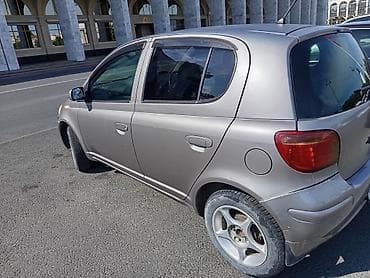 рага на авто: Toyota Vitz: 2003 г., 1.3 л, Вариатор, Бензин, Хетчбек — 3