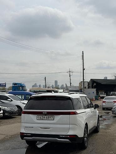 mini cuper: Kia Carnival: 2021 г., 2.2 л, Автомат, Дизель, Минивэн — 5