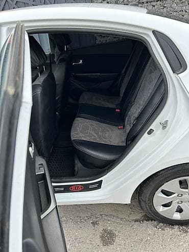 ким рио: Kia Rio: 2013 г., 1.6 л, Механика, Бензин, Седан — 10