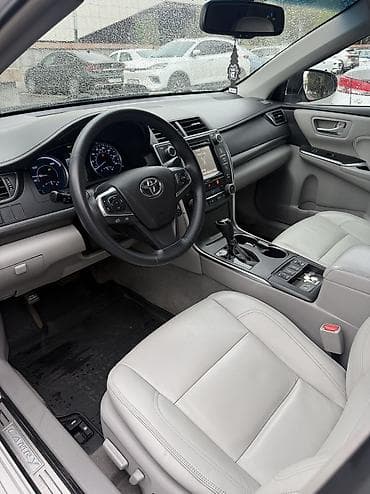 Продажа авто: Toyota Camry: 2017 г., 2.5 л, Вариатор, Гибрид, Седан — 6