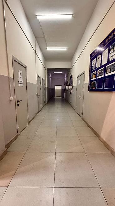 офис в жилом доме: СОЗСУЗ БАЙЛАНЫШЫП КЕЛИНИЗДЕР. СРОЧНО Сдается 140м2 дарек :ДЕНСИЯОПИНА — 3