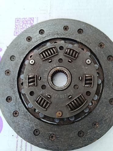 спринтер вкуп: Запчасти на мерс 124 крышка 1000 ком 700 диск сцепления 600сом все бу — 3