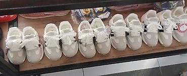 one plus 5: Сдаю под бизнес торговую точку 3 стелажжа с детской и подростковый — 8