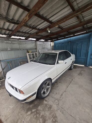 продам домкрат бу: BMW 5 series: 1991 г., 2 л, Механика, Бензин, Седан — 3