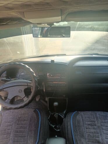 продаю в связи с переездом: Volkswagen Vento: 1994 г., 1.8 л, Механика, Бензин, Седан — 29