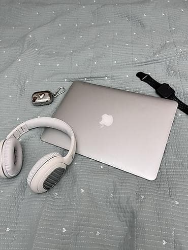 электронные книги бишкек: Apple MacBook Air 13" - Корпус из алюминия, цвет Silver - Экран 13" с — 1