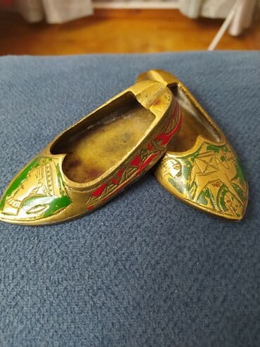 Башмаки-пепельницы(латунь ) .антиквар.окончательно, смотреть все