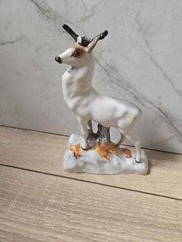 этно сувениры: Фарфоровые статуэтки времен СССР
есть сколы — 1