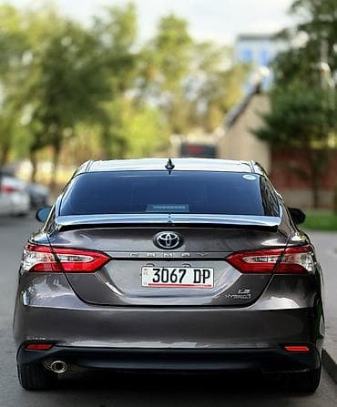 mark 3: Toyota Camry: 2020 г., 2.5 л, Автомат, Гибрид, Седан — 8