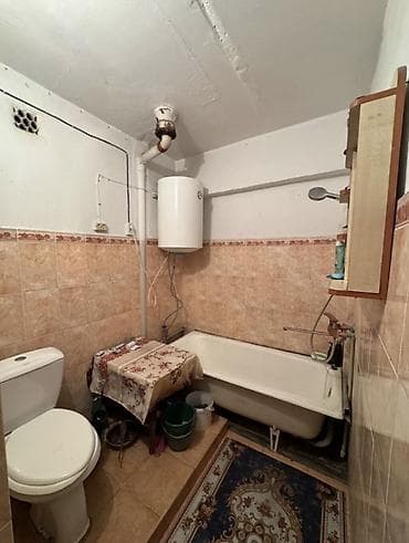 1комнатная квартира 39кв м: 1 комната, 39 м², 4 этаж — 5