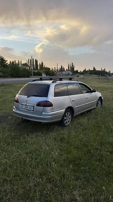 Toyota Avensis: 2002 г., 2 л, Кол менен иштөөчү, Дизель, Универсал — 4