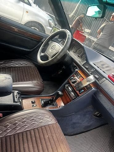 audi v8: Mercedes-Benz W124: 1994 г., 2 л, Автомат, Газ, Седан — 2