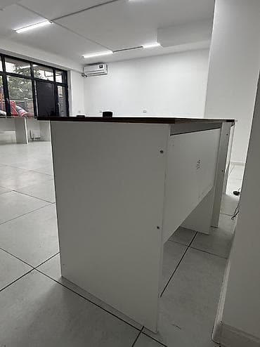 Офисные столы: Продаются офисные столы 120 см . 80 см Цена 120 см 3300 Цена 80 см — 7