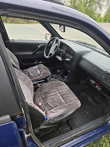 уто 1204: Volkswagen Passat Variant: 1994 г., 1.8 л, Ручные, Бензин, Универсал — 6