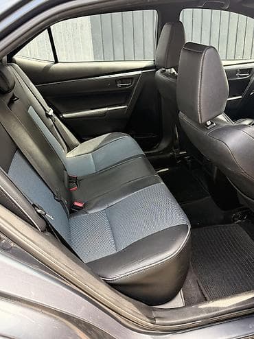 8: Toyota Corolla: 2015 г., 1.8 л, Автомат, Бензин, Седан — 6