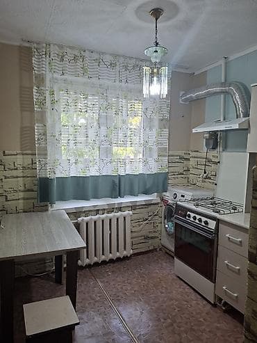 Недвижимость: Сдаю 3-х комнатную квартиру. В 11-ом микрорайоне. С мебелью и — 4