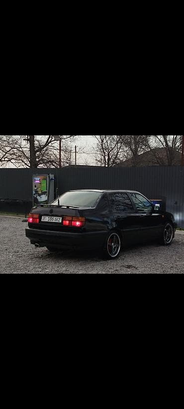 Volkswagen: Volkswagen Vento: 1992 г., 1.8 л, Механика, Бензин, Седан — 3
