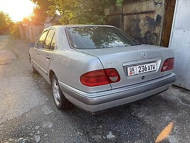 mers 212: Mercedes-Benz E-Class: 1996 г., 4.2 л, Автомат, Бензин, Седан — 4