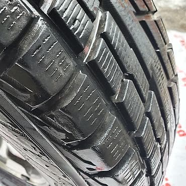 toyot: Резина зимняя с дисками, можно отдельно.
Mitsubishi Delica — 2