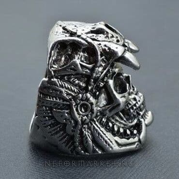 самые красивые свадебные платья в мире: Кольцо костет - череп 
титановый массивный
большой размер — 4