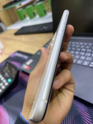 apple 13 pro max: IPhone 11, Б/у, 128 ГБ, Белый, Чехол, 89 % — 4