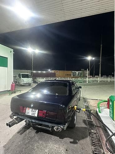 капот bmw g30: BMW 5 series: 1992 г., 2.5 л, Седан — 4