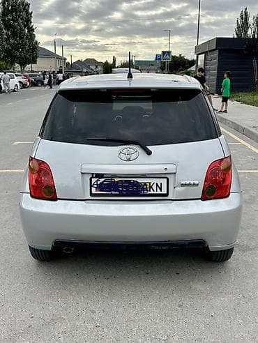 Продажа авто: Toyota Ist: 2003 г., 1.5 л, Автомат, Бензин, Хэтчбэк — 2