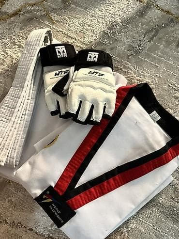 каратэ форма: Комплект для тхэквондо (WT/World Taekwondo) - Добок WT: куртка с — 1