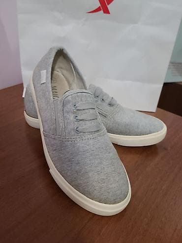 nike react: Женские кеды светло-серого цвета 37 размер в отличном состоянии — 1