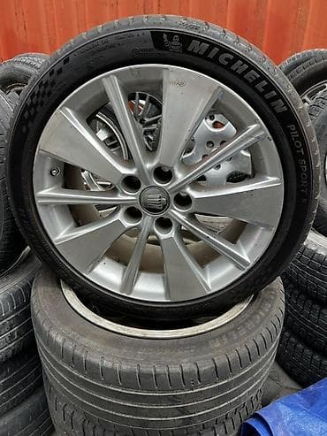 Литые Диски R 18 Toyota, Комплект, отверстий - 5, Б/у