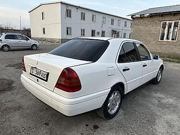 Mercedes-Benz C-Class: 1995 г., 1.8 л, Механика, Бензин, Седан — 4