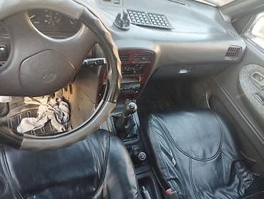 Kia Sportage: 1996 г., 0.2 л, Механика, Газ, Внедорожник