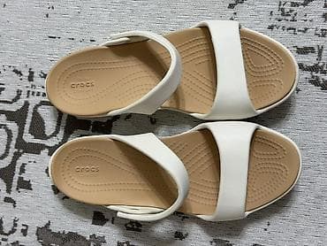 Босоножки, 38, Crocs, Б/у, цвет - Белый