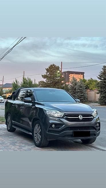 летный донголок: Ssangyong Rexton Sports: 2021 г., 2.2 л, Типтроник, Дизель, Пикап — 4