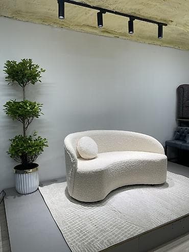 Комплект мягкой мебели, Новый, Бесплатная доставка, цвет - Белый at lalafo.kg Комплект мягкой мебели, Новый, Бесплатная доставка, цвет - Белый