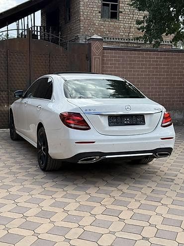 Mercedes-Benz E-Class: 2017 г., 2 л, Автомат, Бензин, Седан — 4