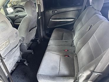 Транспорт: Honda Stream: 2003 г., 2 л, Автомат, Бензин, Минивэн — 10