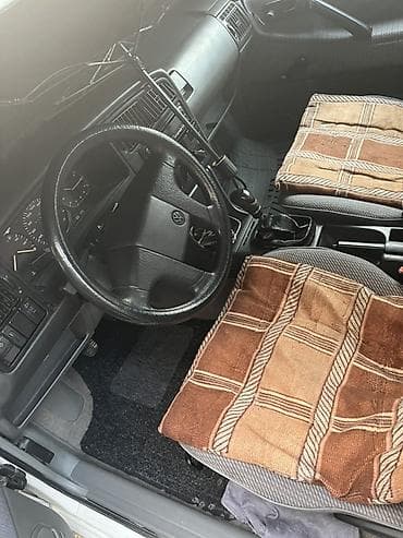 ford taurus: Volkswagen Passat: 1991 г., Механика, Седан — 3