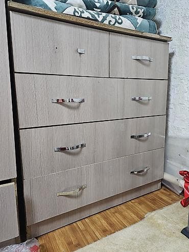 дордой вещи: Продаю комод 4 полки Серого цвета Цена: 2.500 сом Продаю Тумбу — 2