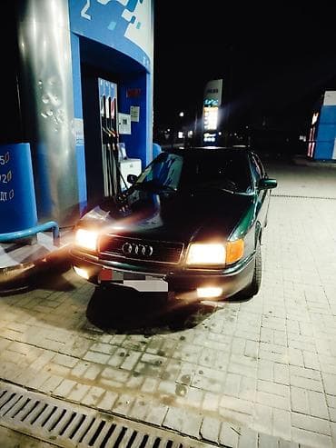 Audi 100: 1993 г., 2.6 л, Механика, Бензин, Седан